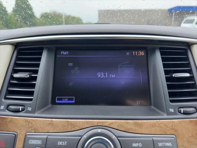2013 INFINITI QX56 Standard
