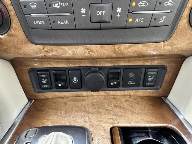 2013 INFINITI QX56 Standard