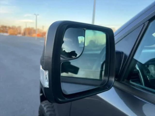 2020 Ram 1500 Big Horn Crew Cab 4x4 5'7" Box