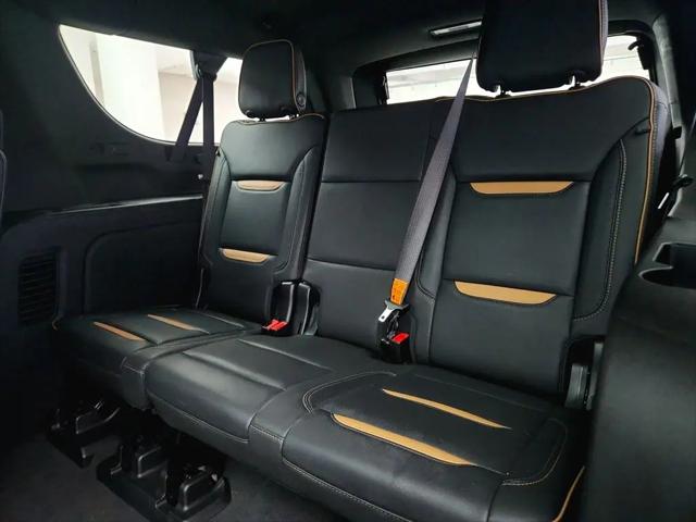 2022 GMC Yukon XL 4WD AT4