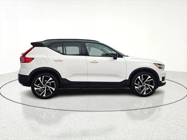 2019 Volvo XC40 T5 R-Design