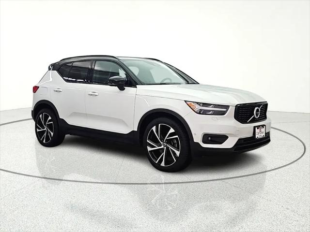 2019 Volvo XC40 T5 R-Design