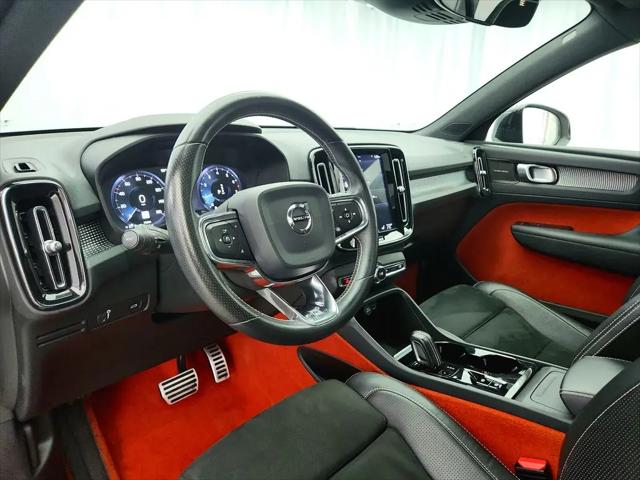 2019 Volvo XC40 T5 R-Design