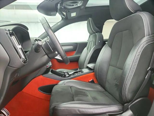 2019 Volvo XC40 T5 R-Design