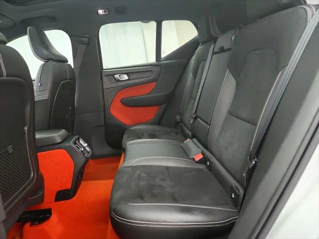 2019 Volvo XC40 T5 R-Design