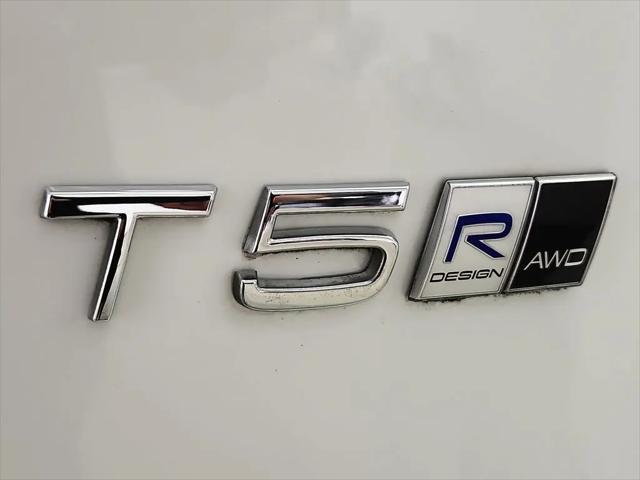 2019 Volvo XC40 T5 R-Design