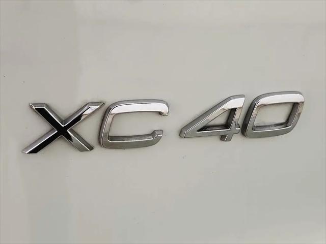 2019 Volvo XC40 T5 R-Design