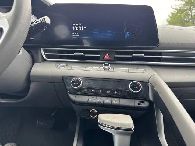 2024 Hyundai Elantra SEL