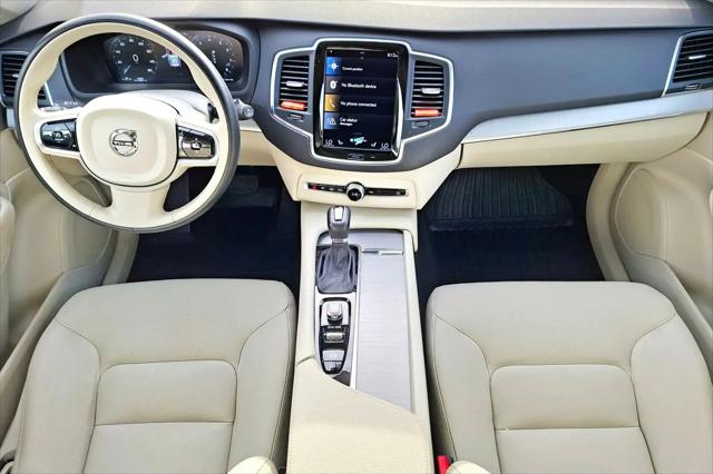 2021 Volvo XC90 T5 Momentum 7 Passenger