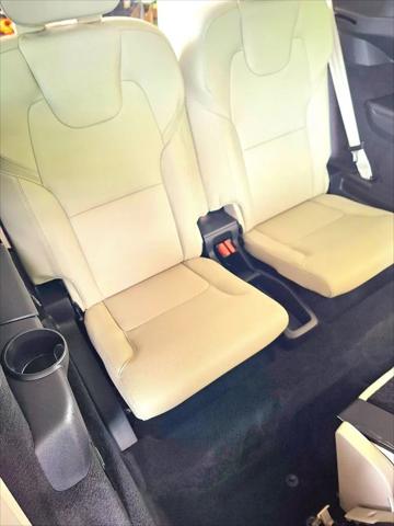 2021 Volvo XC90 T5 Momentum 7 Passenger