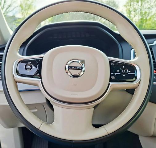 2021 Volvo XC90 T5 Momentum 7 Passenger