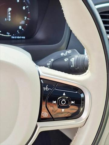 2021 Volvo XC90 T5 Momentum 7 Passenger