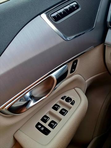 2021 Volvo XC90 T5 Momentum 7 Passenger