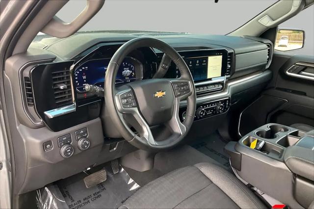 2023 Chevrolet Silverado 1500 4WD Crew Cab Short Bed LT with 2FL