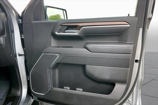 2023 Chevrolet Silverado 1500 4WD Crew Cab Short Bed LT with 2FL