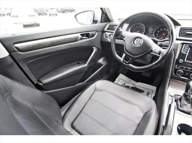 2018 Volkswagen Passat 2.0T SE