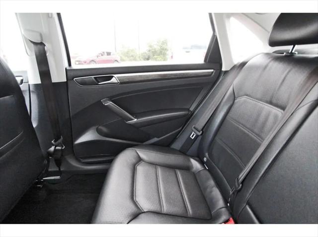 2018 Volkswagen Passat 2.0T SE