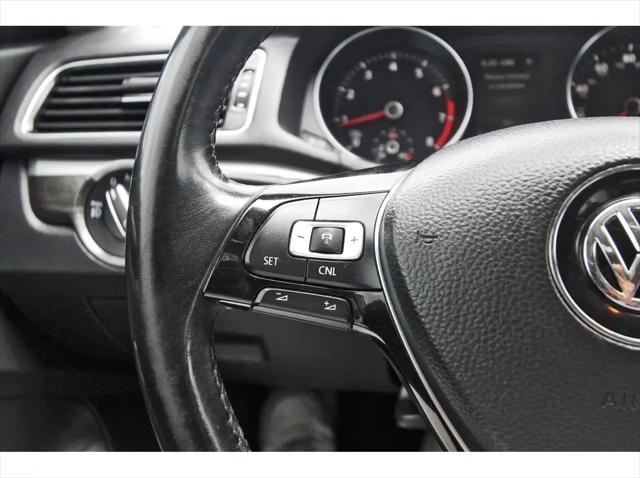 2018 Volkswagen Passat 2.0T SE