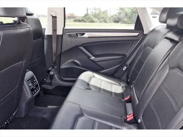 2018 Volkswagen Passat 2.0T SE