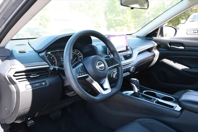 2024 Nissan Altima SV FWD