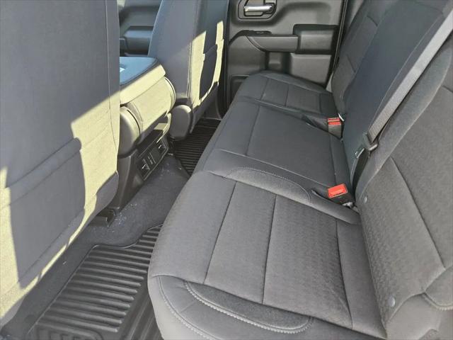 2026 GMC Sierra 2500HD Double Cab, Standard Bed, Pro, RWD