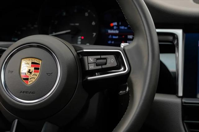 2023 Porsche Macan T
