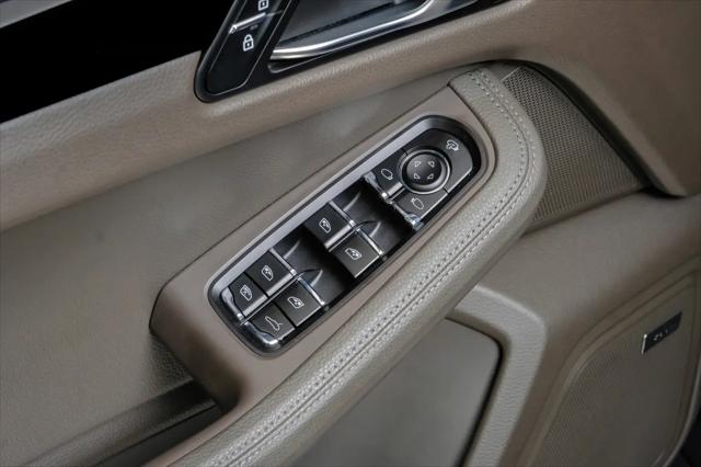 2023 Porsche Macan T