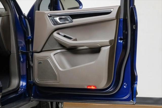 2023 Porsche Macan T