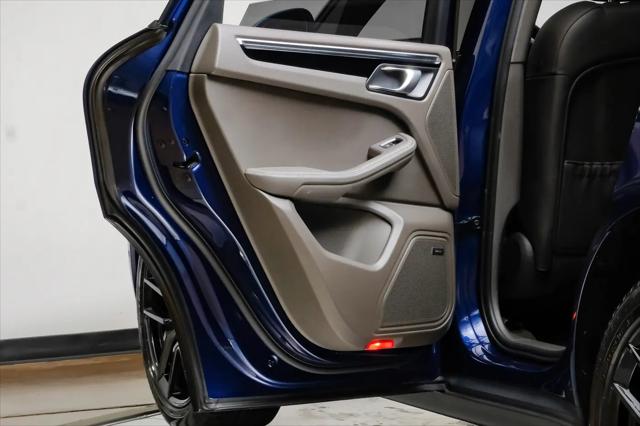 2023 Porsche Macan T