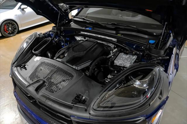 2023 Porsche Macan T