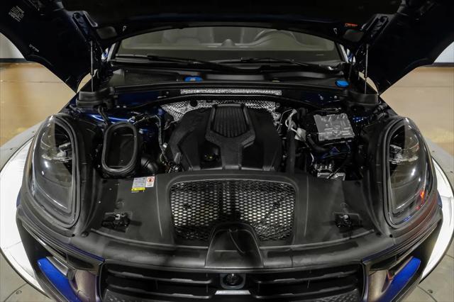 2023 Porsche Macan T