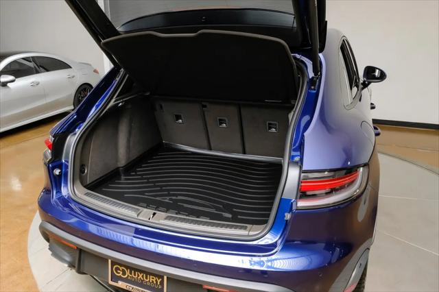2023 Porsche Macan T