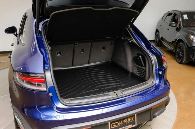 2023 Porsche Macan T