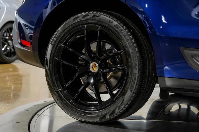 2023 Porsche Macan T