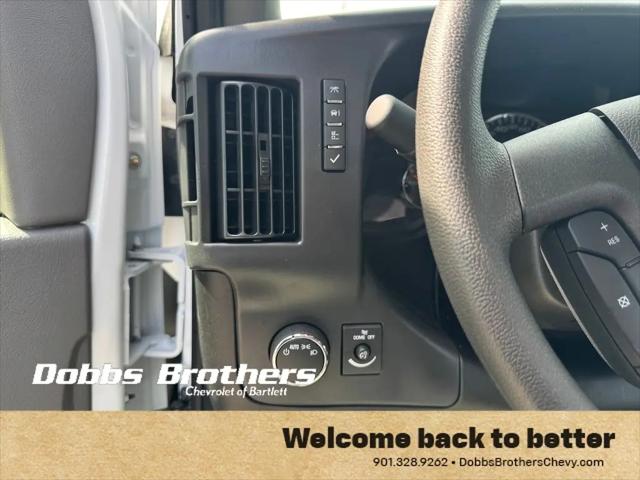 2026 Chevrolet Express Cargo Van 2500 Regular Wheelbase, WT, RWD