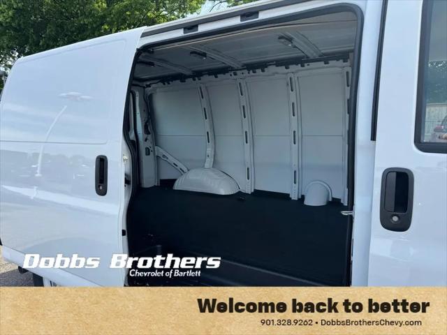 2026 Chevrolet Express Cargo Van 2500 Regular Wheelbase, WT, RWD
