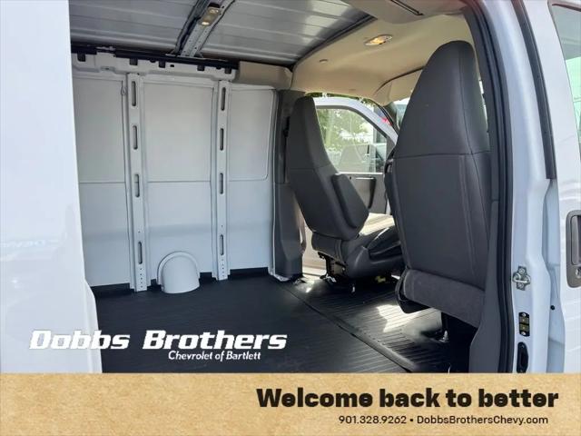 2026 Chevrolet Express Cargo Van 2500 Regular Wheelbase, WT, RWD