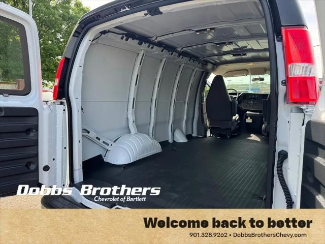 2026 Chevrolet Express Cargo Van 2500 Regular Wheelbase, WT, RWD