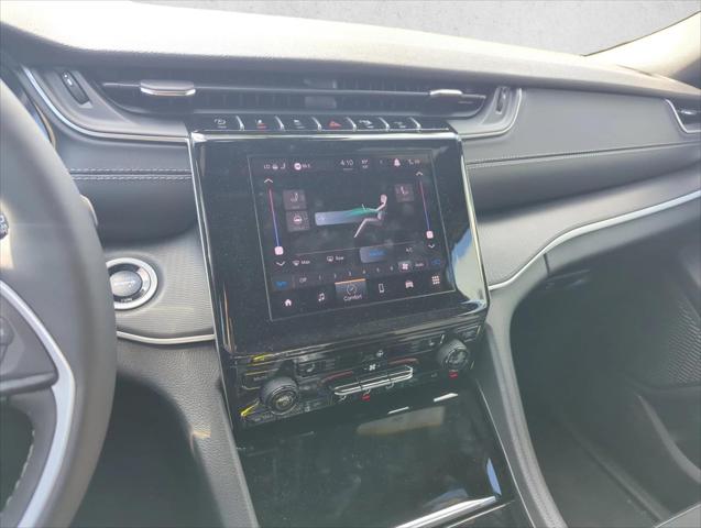 2025 Jeep Grand Cherokee Altitude X 4x2