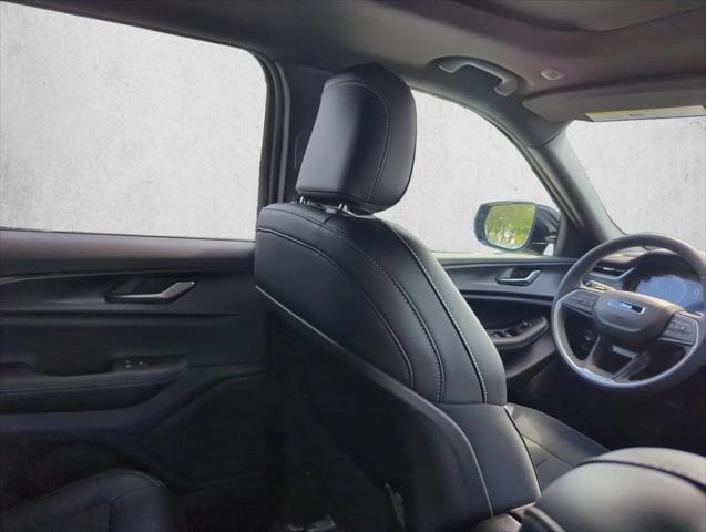 2025 Jeep Grand Cherokee Altitude X 4x2