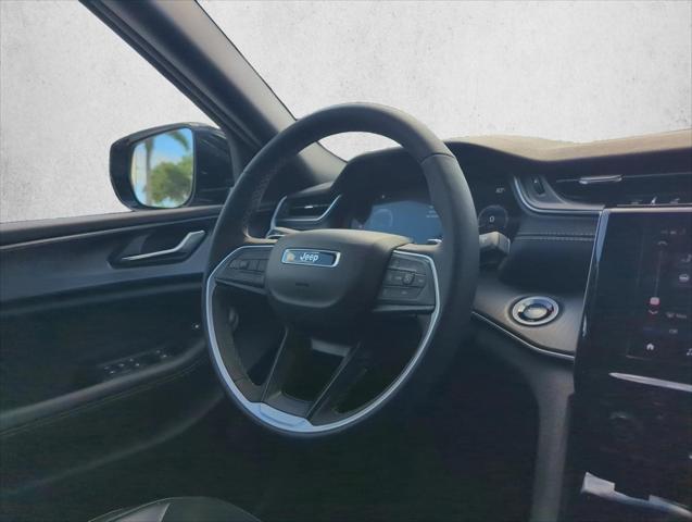 2025 Jeep Grand Cherokee Altitude X 4x2