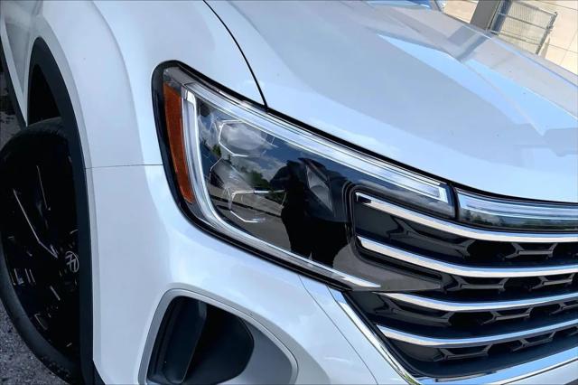 2026 Volkswagen Atlas SE with Technology