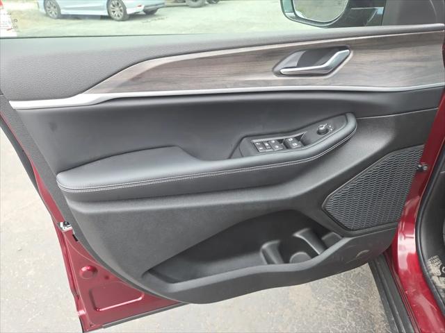 2026 Jeep Grand Cherokee Altitude 4x4