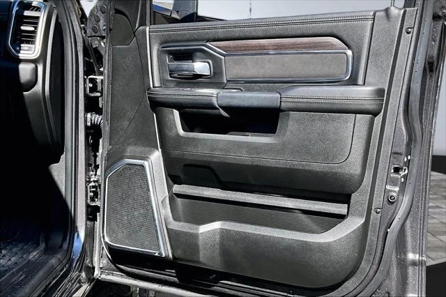 2025 Ram 3500 Laramie Mega Cab 4x4 6'4" Box