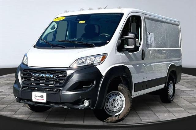 2025 Ram ProMaster Cargo Van Tradesman Low Roof 118" WB w/Pass Seat