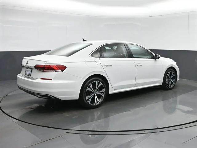 2022 Volkswagen Passat 2.0T SE