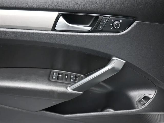 2022 Volkswagen Passat 2.0T SE