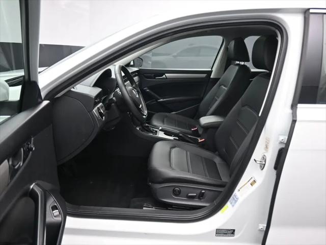 2022 Volkswagen Passat 2.0T SE