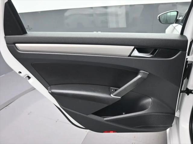 2022 Volkswagen Passat 2.0T SE