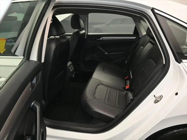 2022 Volkswagen Passat 2.0T SE